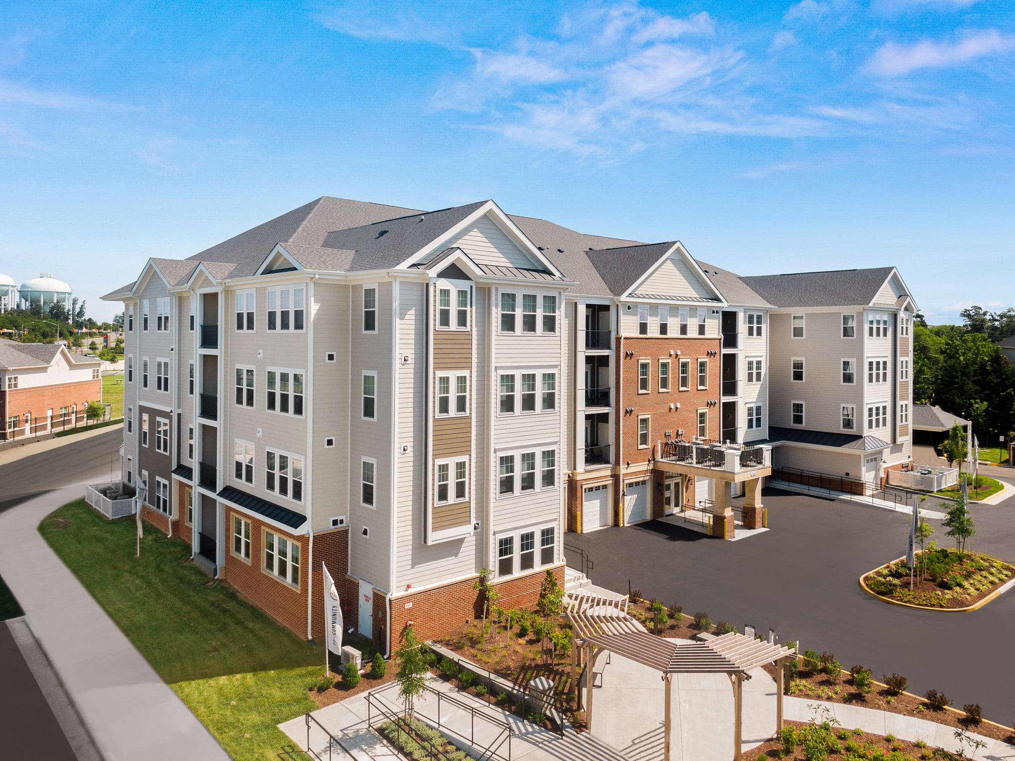 1-level condos with 1-car garages & decks