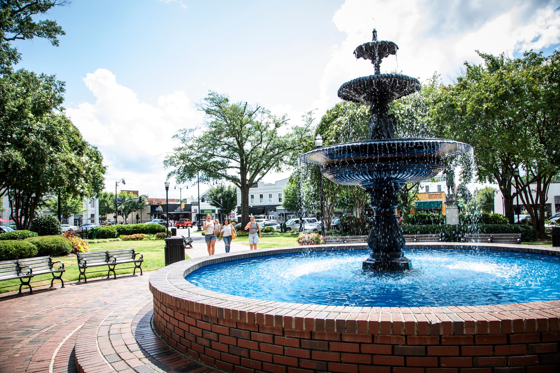marietta square park with fountain and people